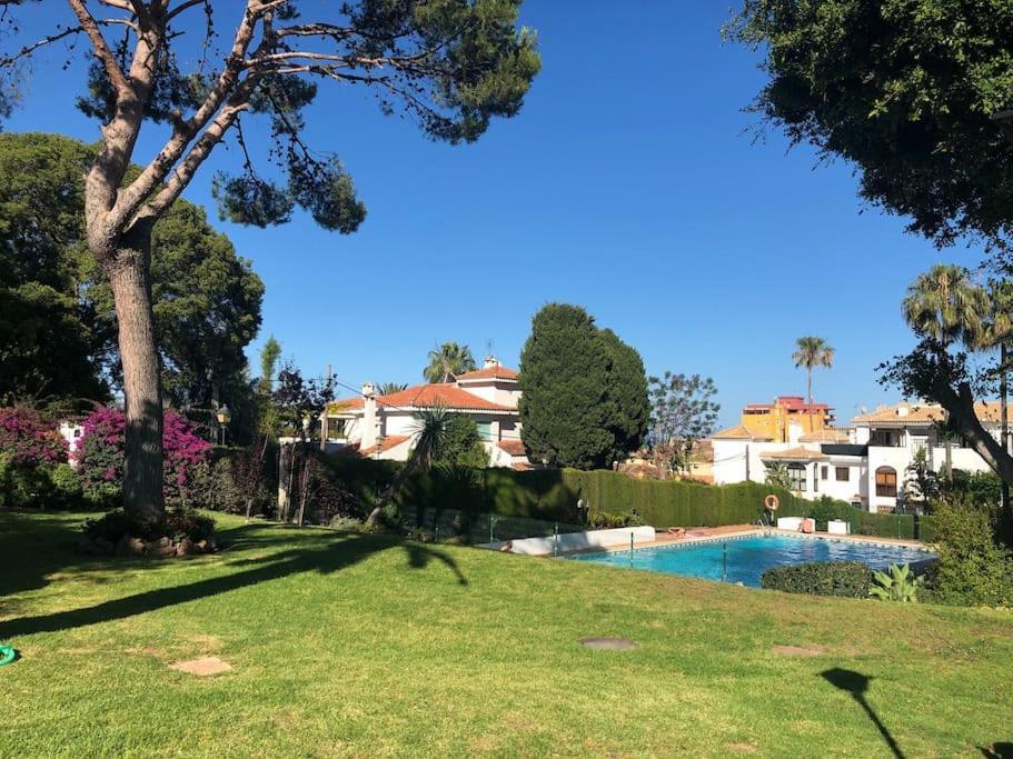 Apartamento Torremolinos 5 Personas + Parking + Piscina Todo El Ano المظهر الخارجي الصورة