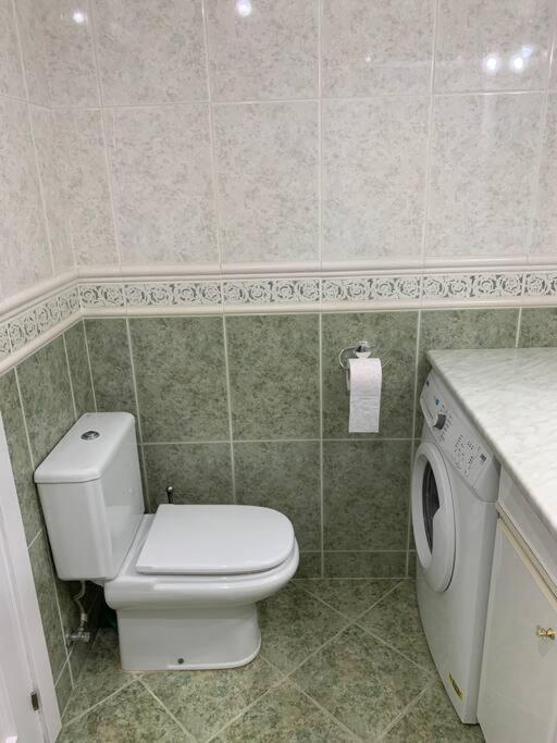 Apartamento Torremolinos 5 Personas + Parking + Piscina Todo El Ano المظهر الخارجي الصورة