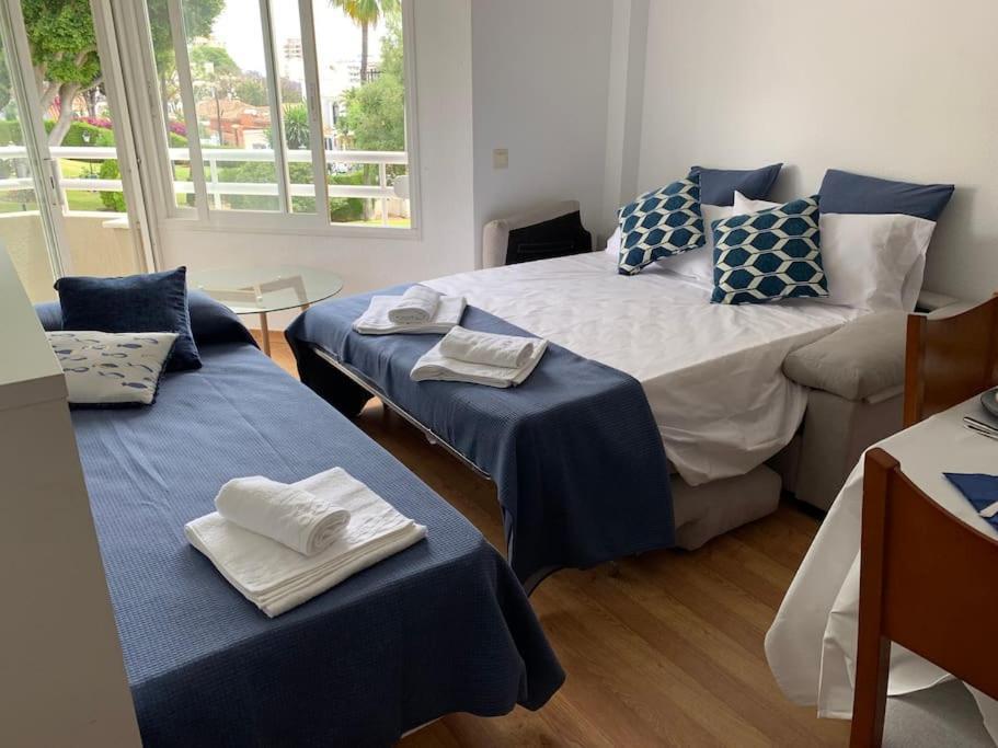 Apartamento Torremolinos 5 Personas + Parking + Piscina Todo El Ano المظهر الخارجي الصورة