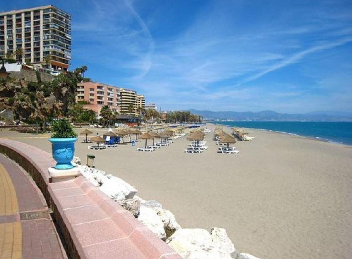 Apartamento Torremolinos 5 Personas + Parking + Piscina Todo El Ano المظهر الخارجي الصورة